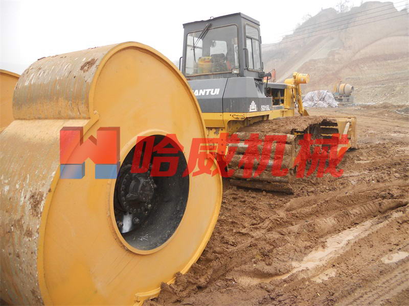 江西九江冲击压路机施工