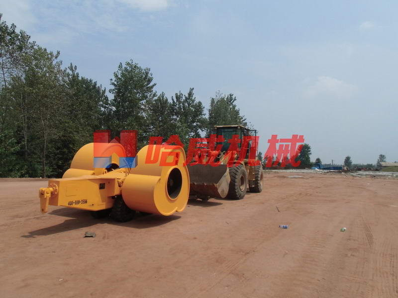 云南玉溪冲击压路机施工